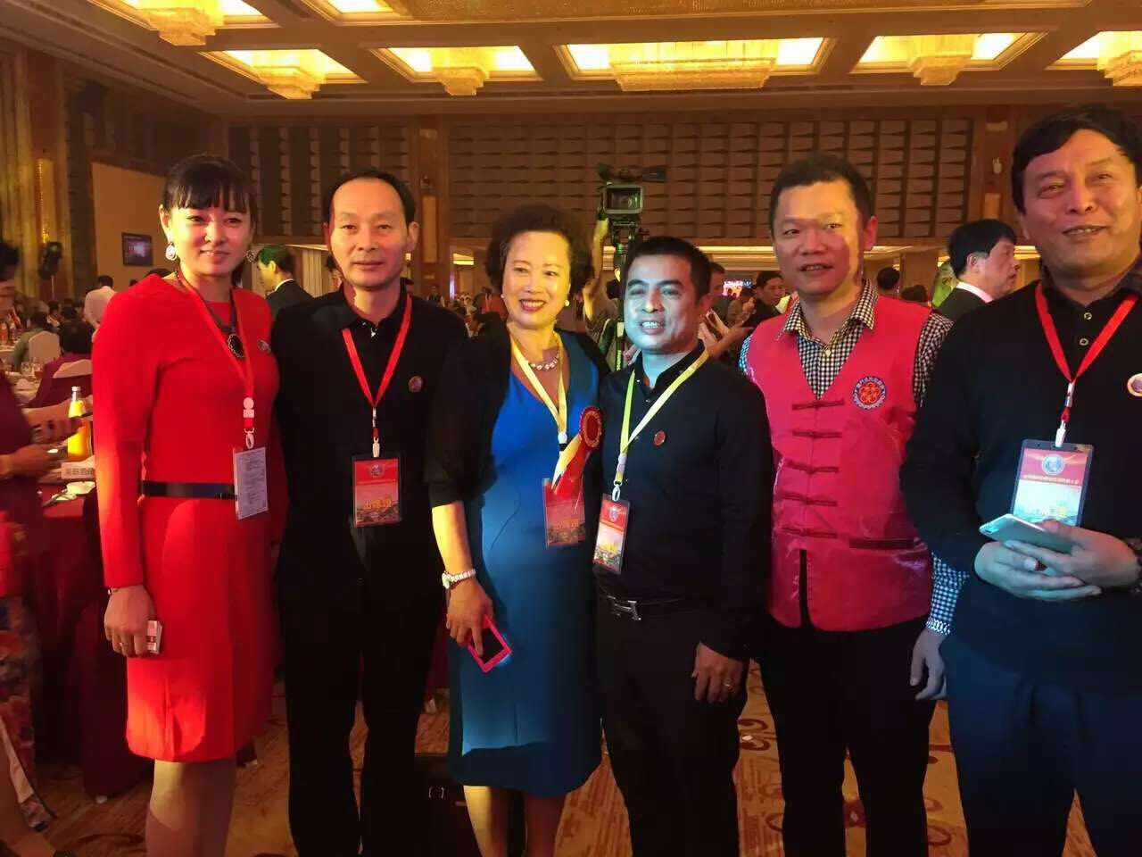 参加本次恳亲大宝的部分代表现场合影